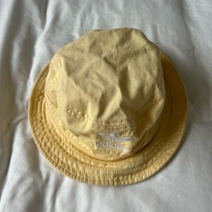 💛 Adidas Originals Yellow Bucket Hat – One Size | 100% Cotton